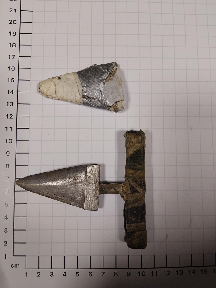 BPOL NRW: Bundespolizei beschlagnahmt verbotenes Messer