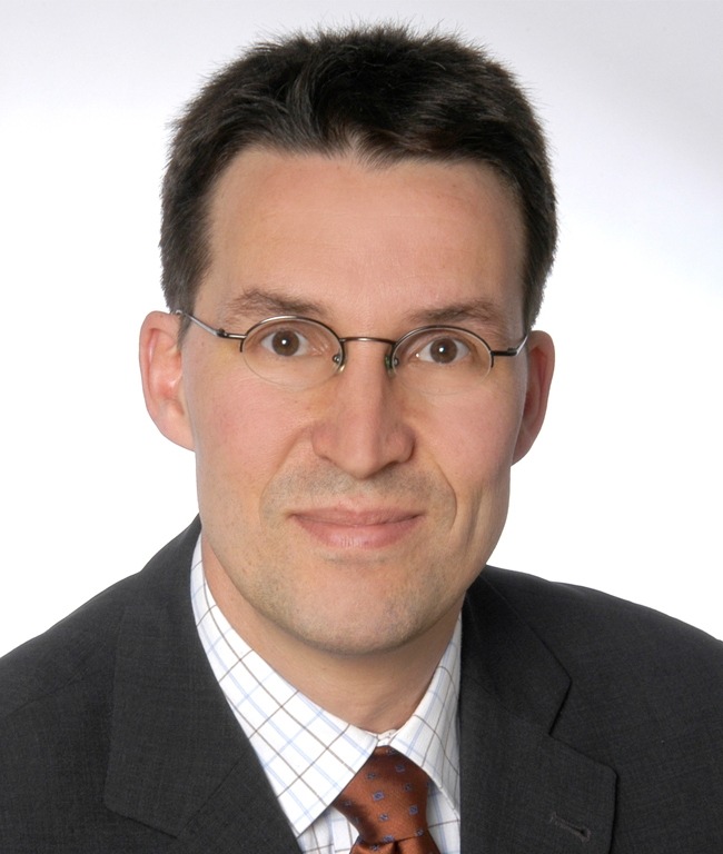 PRESSEMITTEILUNG | CMS berät Invesco Real Estate bei Erwerb des Frankfurter Bürokomplexes Die Welle