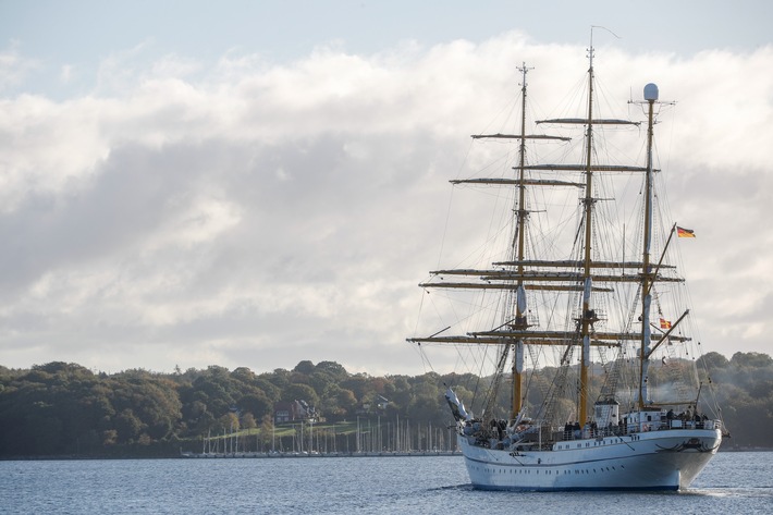 Segelschulschiff "Gorch Fock" nimmt Kurs auf die Kanarischen Inseln