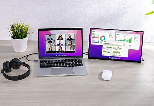 Mobiler Monitor mit Metallrahmen und Ständer: auvisio Mobiler/tragbarer 15,6"/39,6 cm-IPS-Superslim-Monitor EZM-220, Full HD, Metall