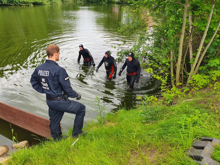 POL-STD: 78-jährige Seniorin aus Apensen immer noch vermisst - Polizei sucht weiteren Zeugen