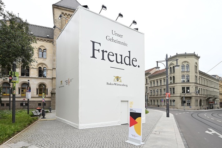 Einheitsexpo Halle an der Saale - Cubes - Baden-Württemberg / Weiterer Text über ots und www.presseportal.de/nr/157804 / Die Verwendung dieses Bildes ist für redaktionelle Zwecke unter Beachtung ggf. genannter Nutzungsbedingungen honorarfrei. Veröffentlichung bitte mit Bildrechte-Hinweis.