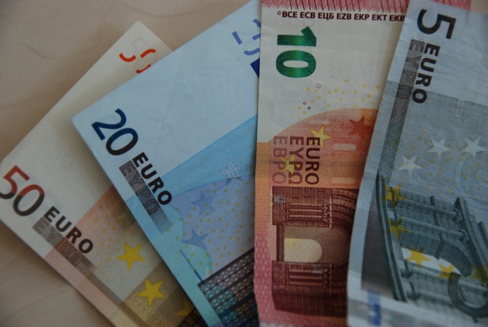 POL-PPTR: Rentnerin um mehrere zehntausend Euro gebracht - Polizei warnt vor betrügerischen Gewinnversprechen am Telefon