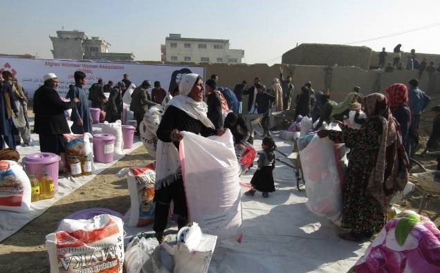 Winterhilfe in Afghanistan angekommen / 4.800 Menschen im Flüchtlingscamp Pul-E-Sheena in Kabul Dezember 2018 mit Lebensmitteln, Decken und Heizmaterial versorgt