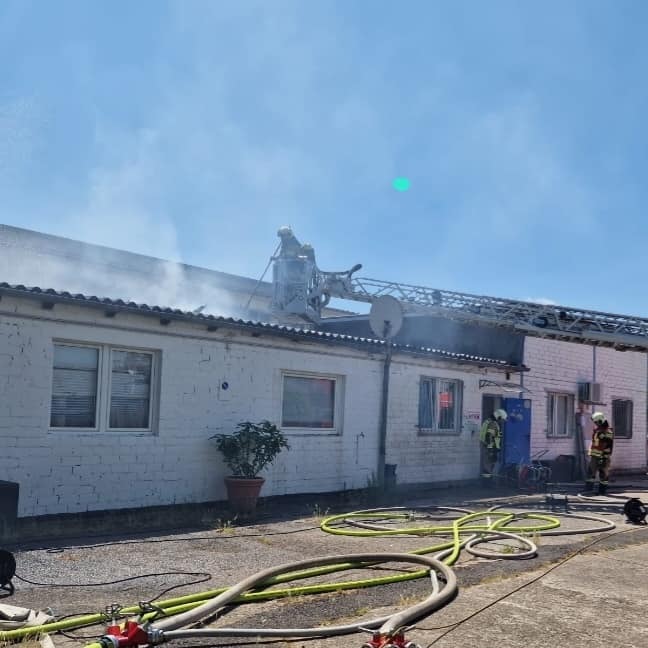 POL-ME: Brand einer Lagerhalle: Ursache geklärt - Hilden - 2306057