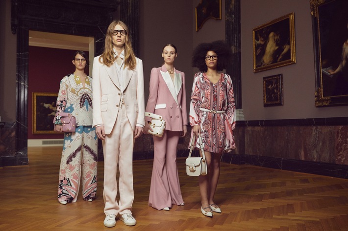 Breuninger and Staatsgalerie Stuttgart present digital fashion show / Kick-off for the 2021 spring/summer season