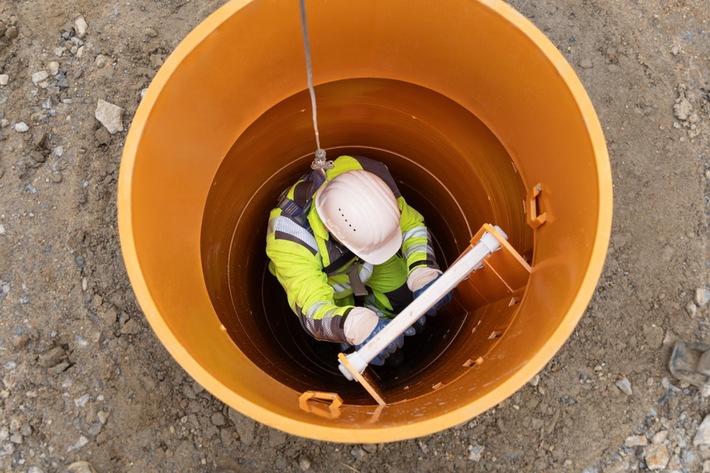 Komplexe Schachtsanierung im Gewerbegebiet Rossendorf bei Dresden