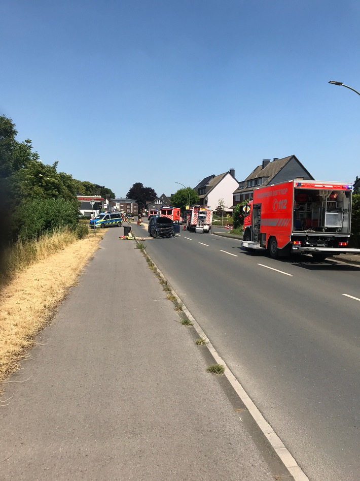FW-BOT: Verkehrsunfall mit drei Verletzen Personen