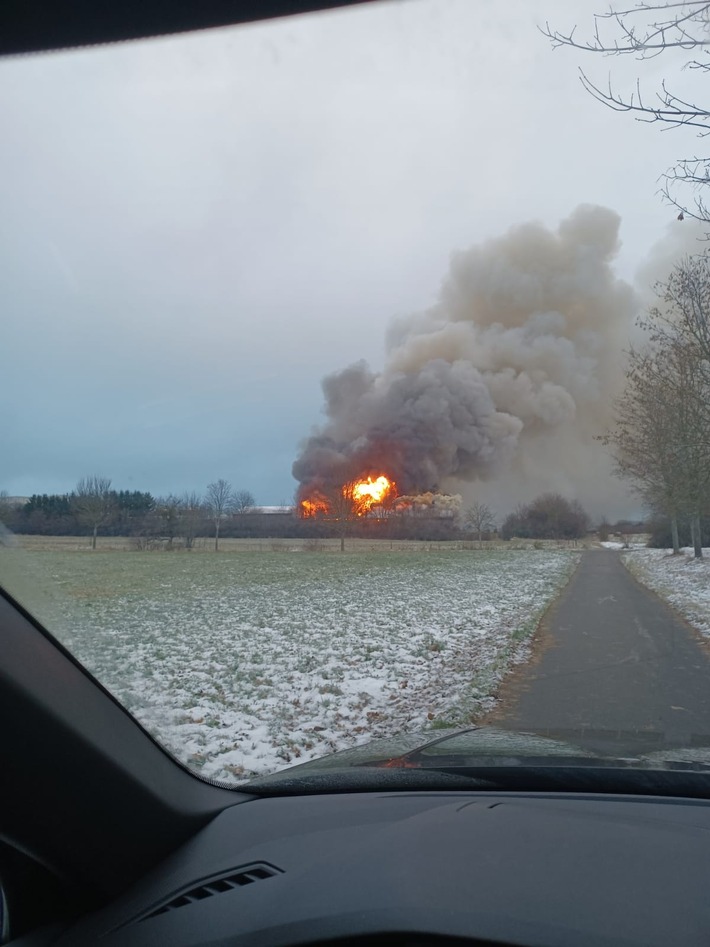 POL-PDTR: Gebäudebrand