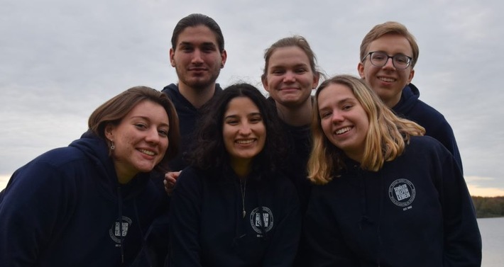 Freiwillig engagiert für junge Menschen aus der Ukraine / Seit dem russischen Angriff auf die Ukraine ist Schüler Helfen Leben gemeinsam mit Projektpartnern vor Ort aktiv geworden