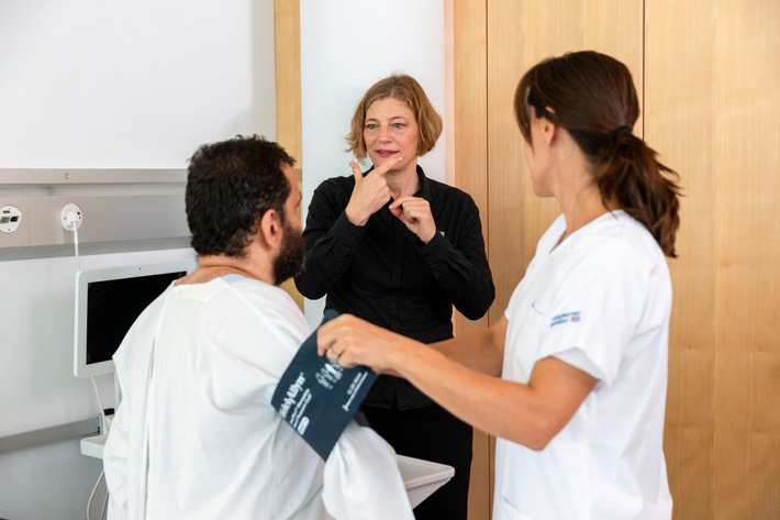 Interprétation entre personnes entendantes et sourdes - même en cas d