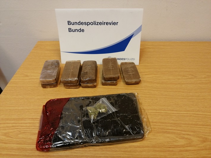 BPOL-BadBentheim: Drogenschmuggler mit rund 1,8 Kilogramm Haschisch festgestellt