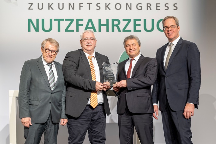 Dr. Stefan Guserle mit dem Europäischen Sicherheitspreis Nutzfahrzeuge ausgezeichnet / Gemeinsame Ehrung von DVR, EVU und DEKRA