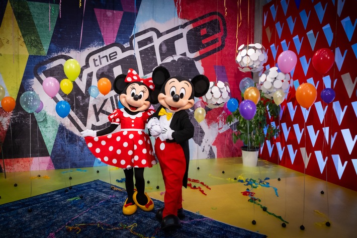 Jede Menge Disney Zauber bei &quot;The Voice Kids&quot;: Seven.One Media und Disneyland Paris® sorgen in der aktuellen Staffel für unvergessliche Momente