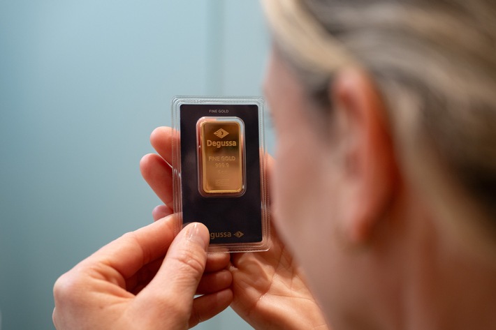 Degussa lance une campagne intelligente et intergénérationnelle pour les métaux précieux