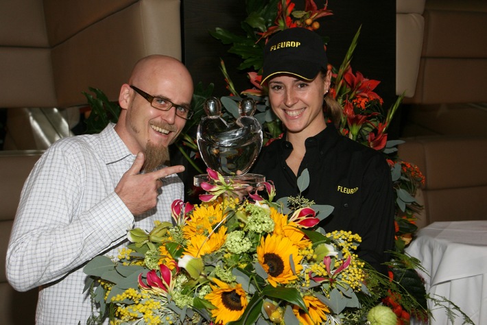 Auszeichnung für frischen Stil, Witz und viel Gefühl / Starkoch Ralf Zacherl erhält den FLEUROP EMOTION AWARD 2006