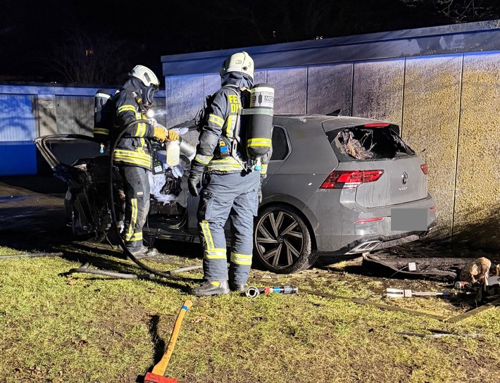 FW Dinslaken: Einsätze an Sylvester bei der Feuerwehr Dinslaken.