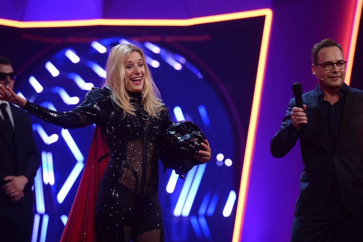 Monstermäßige Quote: "The Masked Singer" legt auf 29,0 Prozent Marktanteil zu // Stefanie Hertel faucht unter der Panther-Maske