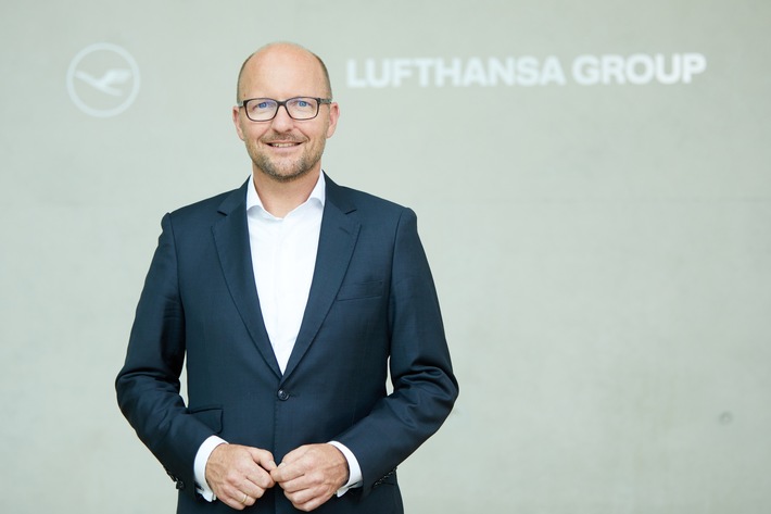 Kommunikationschef der Deutschen Lufthansa ist &quot;PR-Manager des Jahres 2021&quot; / Seismograph geht an Andreas Bartels