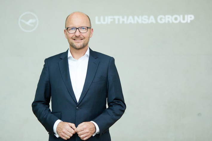 Kommunikationschef der Deutschen Lufthansa ist "PR-Manager des Jahres 2021" / Seismograph geht an Andreas Bartels