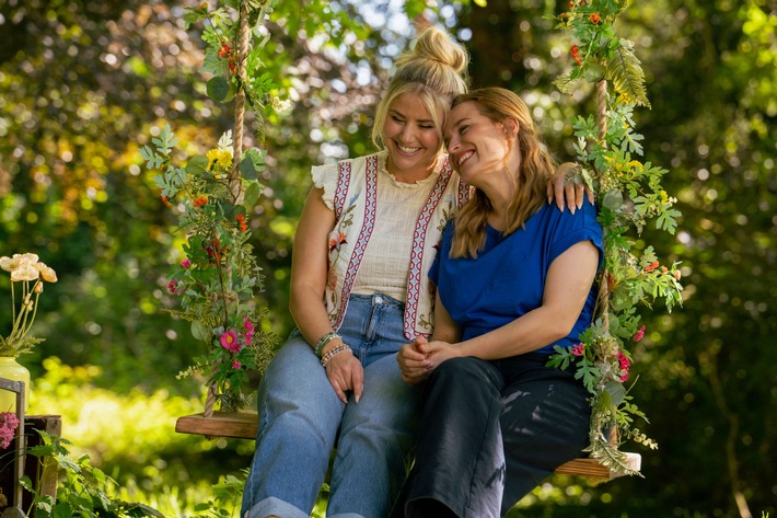Premiere! Schlagerstar Beatrice Egli schlüpft zum ersten Mal in eine Schauspielrolle in "Die Landarztpraxis - Team Sonnenhof"