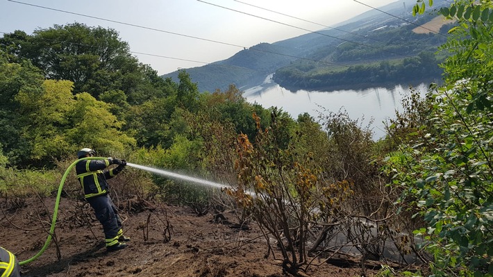 FW-EN: Feuerwehr und Forstbehörden warnen vor hoher Waldbrandgefahr! - Bei ersten Anzeichen &quot;112&quot; anrufen.