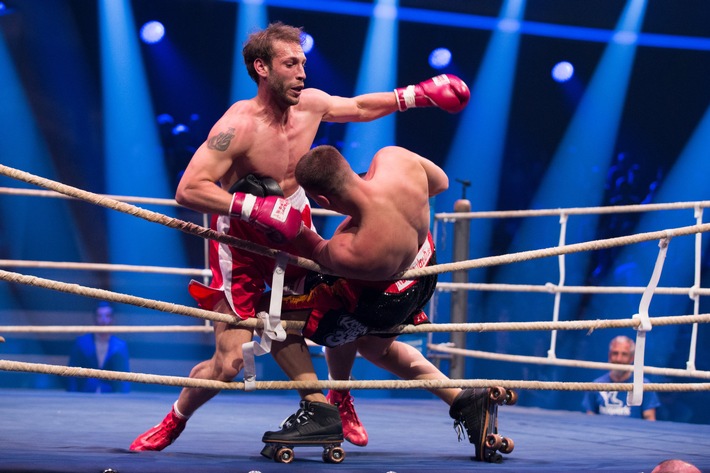 Schlagabtausch mit Handicap: Hobby-Boxer gegen Box-Champion Tyron Zeuge bei &quot;Beginner gegen Gewinner&quot;