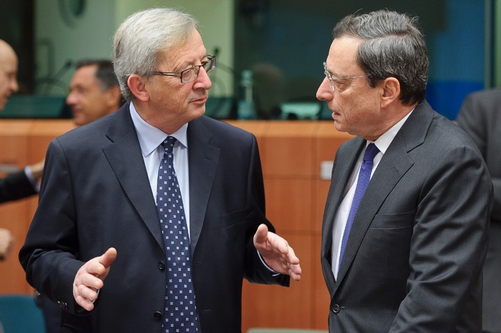 Jean-Claude Juncker wird am 26. Oktober 2012 im Rahmen des  Internationalen Deutschen PR-Preises als &quot;Kommunikator des Jahres 2012&quot; geehrt. (BILD)