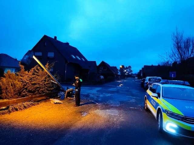 POL-NI: Nienburg - Zeugenaufruf nach Verkehrsunfallflucht