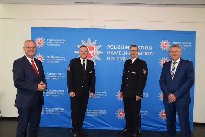POL-GOE: Wechsel an der Spitze: Polizeidirektor Matthias Kinzel ist neuer Leiter der Polizeiinspektion Hameln-Pyrmont/Holzminden