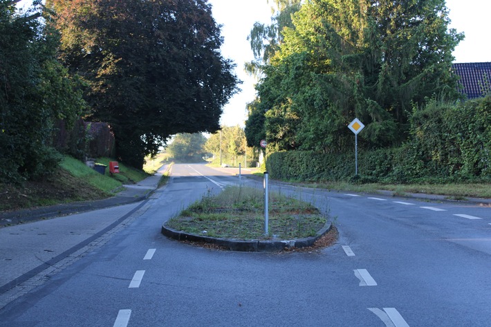 POL-HA: Schilder einer Verkehrsinsel in Garenfeld gestohlen - Zeugen gesucht