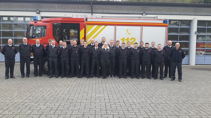 FW Drolshagen: Lehrgang "Maschinist für Löschfahrzeuge" der Feuerwehren im Kreis Olpe erfolgreich abgeschlossen