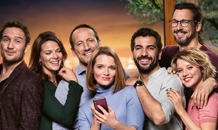 Nach Kinoerfolg DAS PERFEKTE GEHEIMNIS: Bora Dagtekin inszeniert Fortsetzung / DER PERFEKTE URLAUB