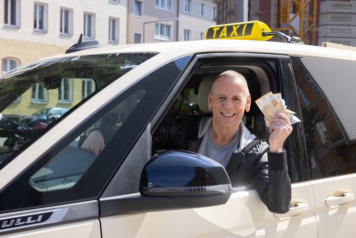 Kabel Eins lässt das "Quiz Taxi" wieder fahren. Neue Staffeln von "Roadtrip Amerika" und "Unsere Bundeswehr". Frank Rosin und Alexander Kumptner gehen ins Duell.