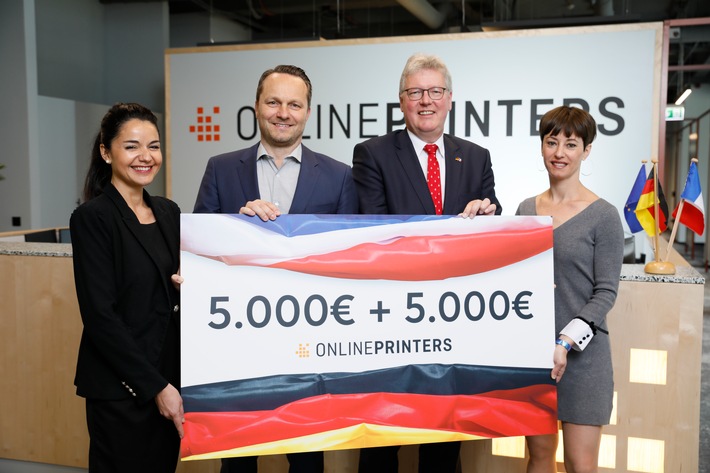Spendenübergabe: 10.000 Euro für deutsch-französische Freundschaft / Französischer Honorarkonsul nimmt Spende entgegen
