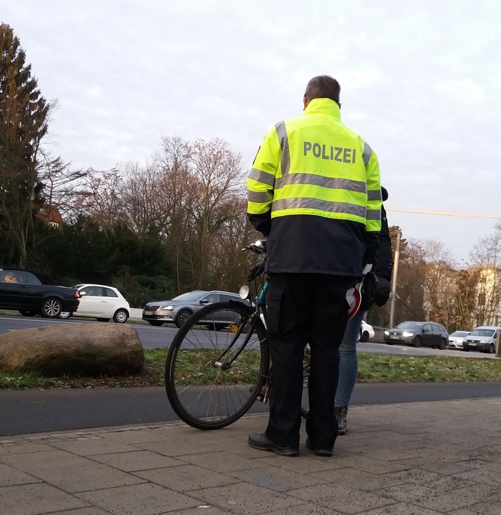POL-BS: Fahrradkontrolle am Mittwochmorgen - Radler mit mehr als zwei Promille unterwegs