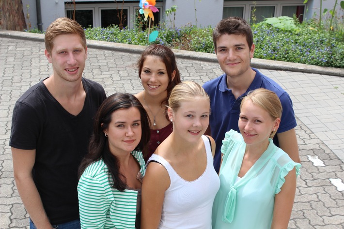 Fachkräfte für morgen / Sieben Azubis starten bei der BKK Pfalz ins Berufsleben (BILD)