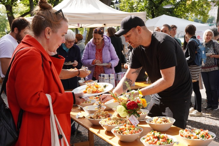 21 localités célèbrent un festin à base d’aliments récupérés