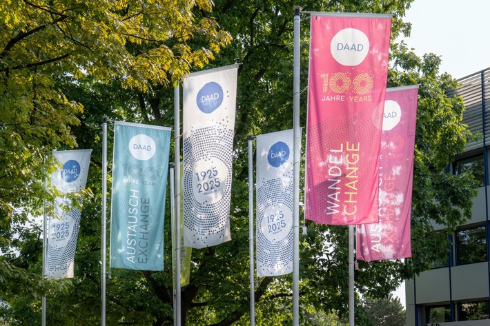 Presseeinladung: 100 Jahre DAAD – Festakt in Bonn auf der MS RheinMagie | 11.9. ab 17.30 Uhr