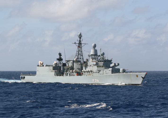 Auf dem Weg zum Horn von Afrika - Fregatte &quot;Lübeck&quot; läuft zur EU-Operation &quot;Atalanta&quot; aus