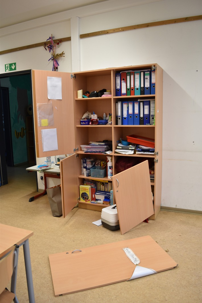 POL-RBK: Odenthal - Erneut mehrere Laptops bei Schuleinbruch entwendet