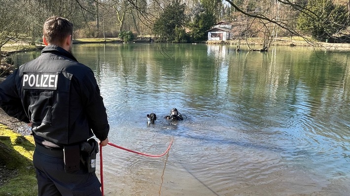 POL-OS: Polizei-Taucher auf der Suche nach Diebesgut