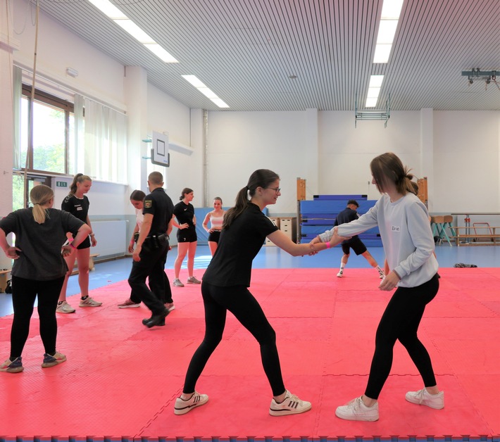 HDP-RP: Letzte Plätze sichern: Jetzt noch anmelden für die 6. Blue-Light-Challenge der Hochschule der Polizei