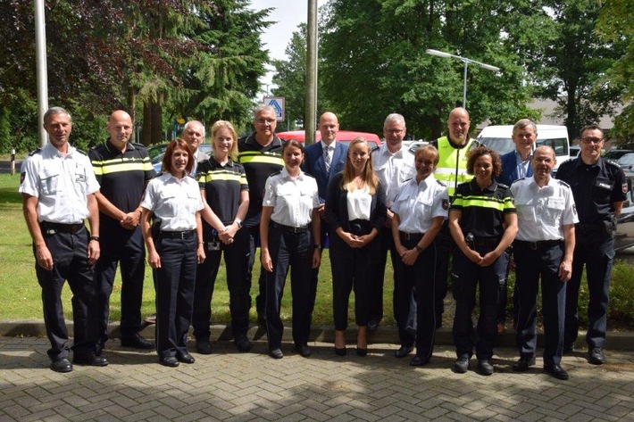 POL-EL: Führende Polizisten aus Deutschland und den Niederlanden zu Gast in Nordhorn