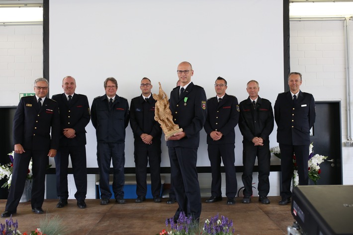 FW Ratingen: 150 Jahre Feuerwehr Ratingen - Festakt in der Hauptfeuer- und Rettungswache