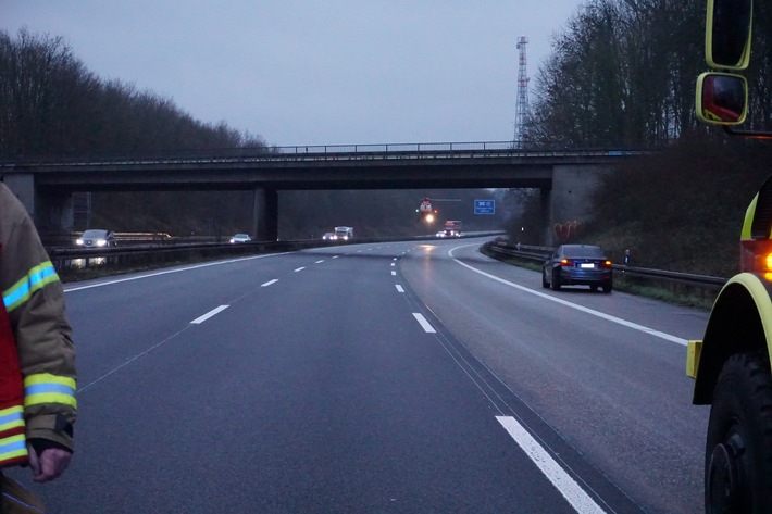 FW Ratingen: Verkehrsunfall auf der BAB 3 Richtung Köln