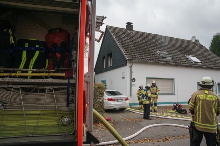 FW Menden: Küchenbrand auf der Platte-Heide