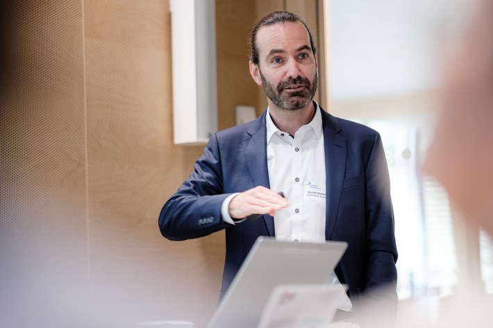 Press release - New rector appointed to a Swiss Unidistance - CAP on continuity and sustainability