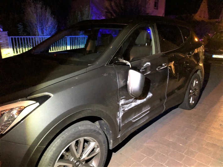 POL-PDWO: Gimbsheim - Auto rollt und klemmt Fahrerin ein