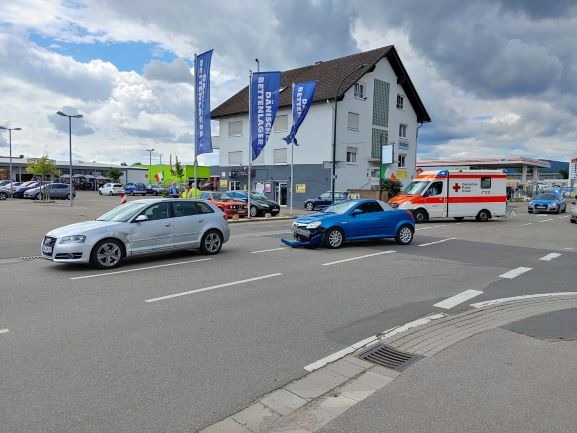 POL-PDNW: Vorfahrt missachtet und Verkehrsunfall verursacht